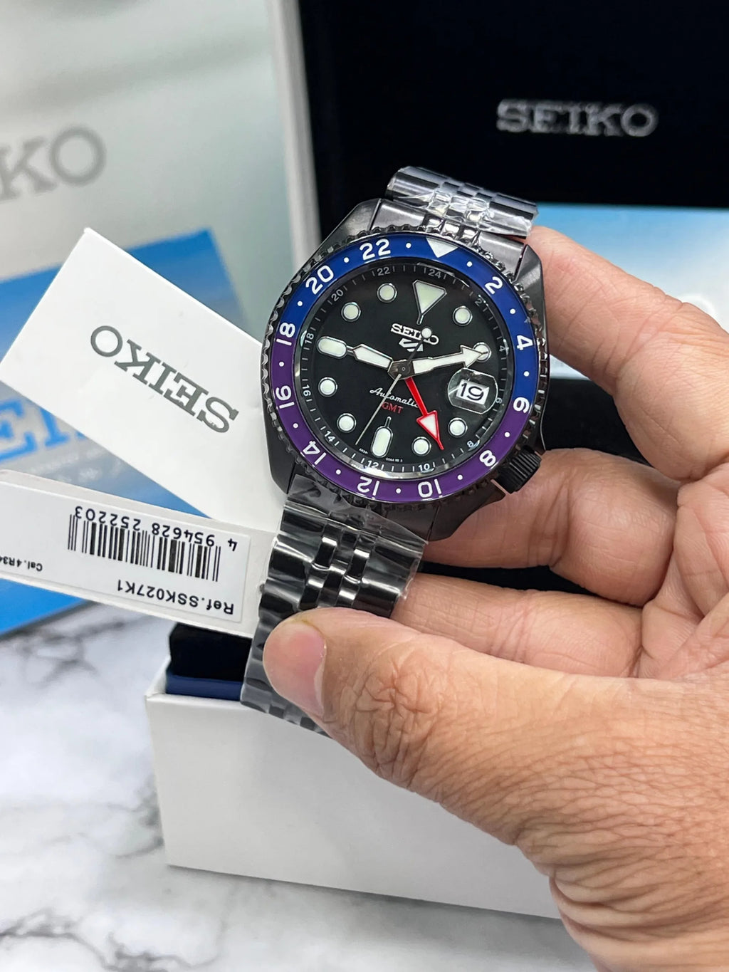 SEIKO GMT 5 SPORTS AUTOMATIC BLACK DIAL